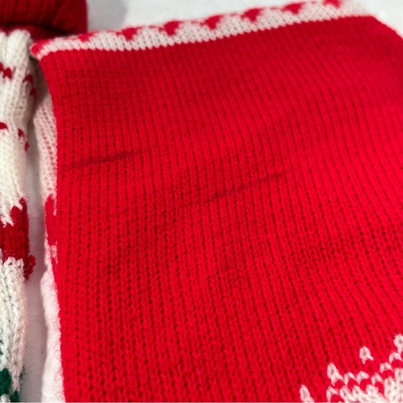 Christmas Stockings Knit with Pom Poms Set of 2 Woven Vintage Wreath Reindeer - Picture 6 of 6